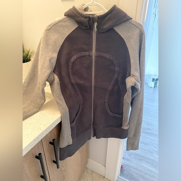 LULULEMON- Scuba Hoodie - Picture 1 of 6